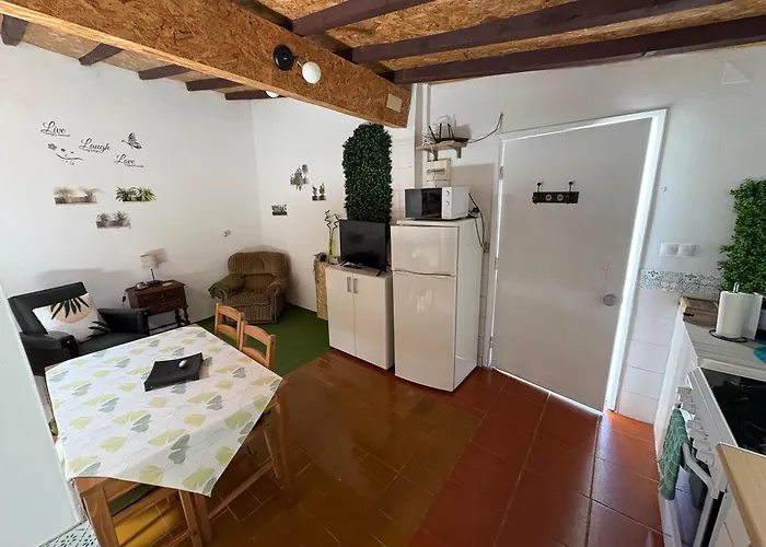 Nomadhut Lägenhet Mem Martins